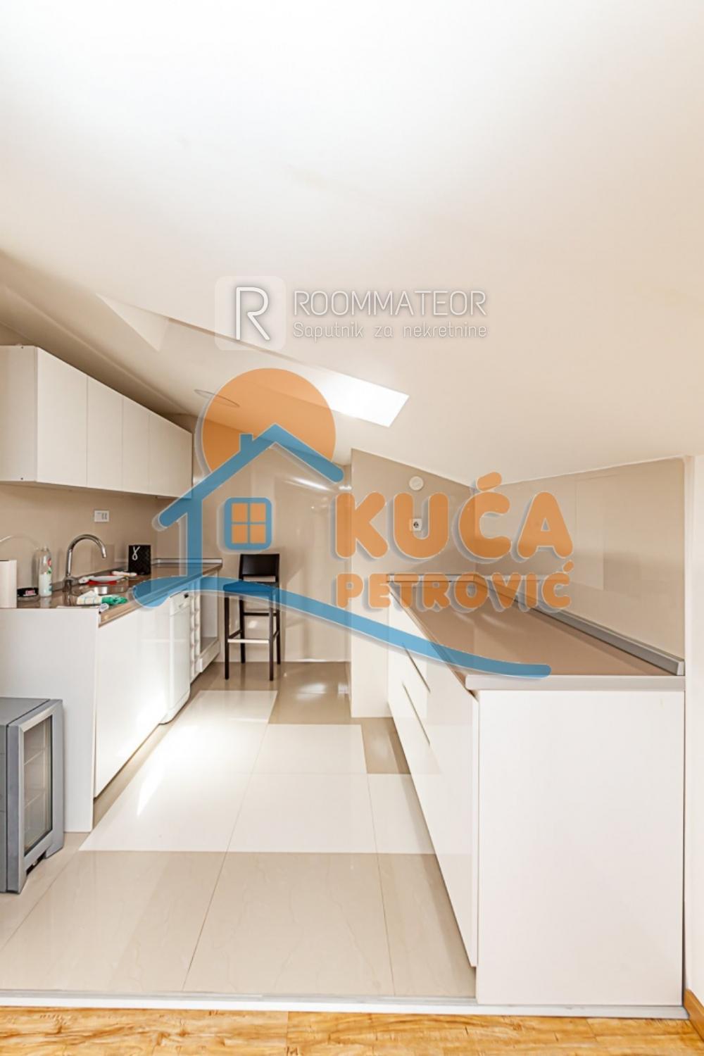 Slika 10 - Nikole Kopernika, Četvorosoban stan na prodaju, 142m2, 227.200€