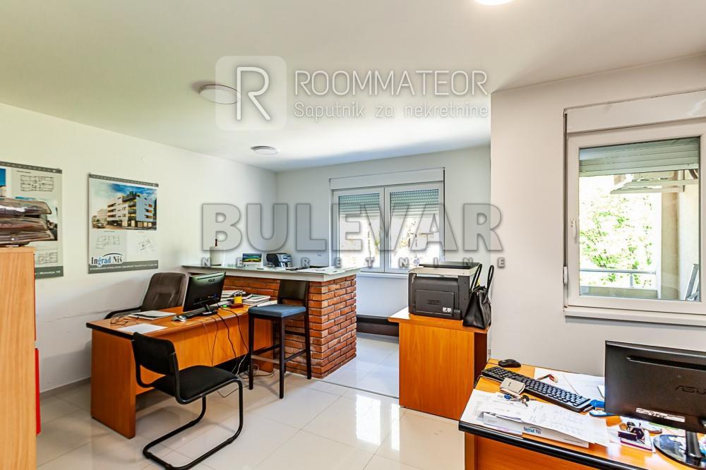 Slika 1 - Nikole Kopernika, Četvorosoban stan na prodaju, 142m2, 227.200€