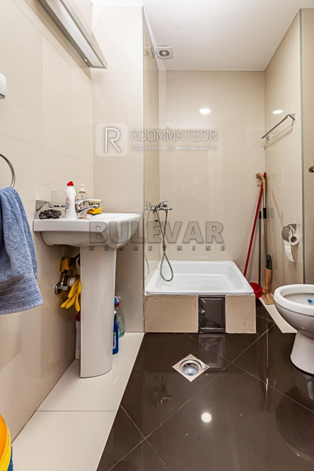 Slika 5 - Nikole Kopernika, Četvorosoban stan na prodaju, 142m2, 227.200€