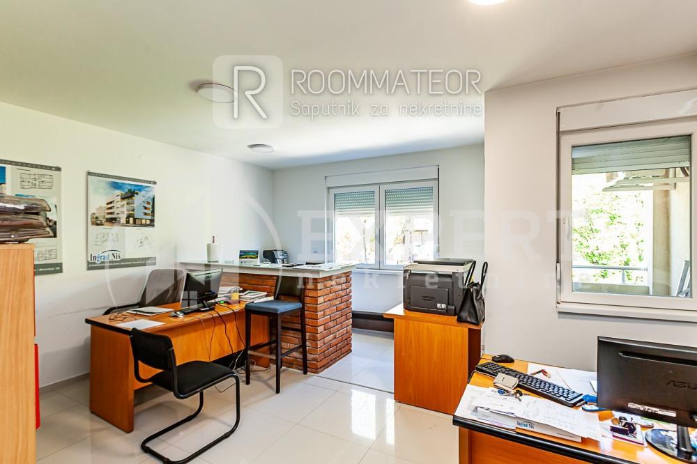 Slika 1 - Nikole Kopernika, Četvorosoban stan na prodaju, 142m2, 227.200€