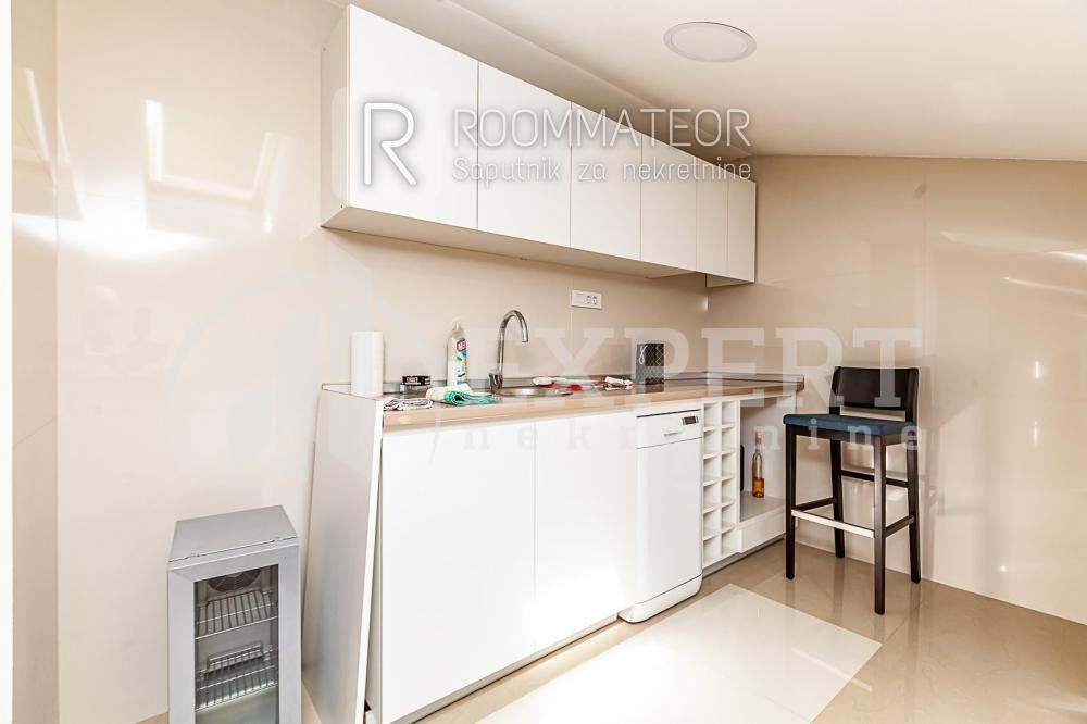 Slika 4 - Nikole Kopernika, Četvorosoban stan na prodaju, 142m2, 227.200€