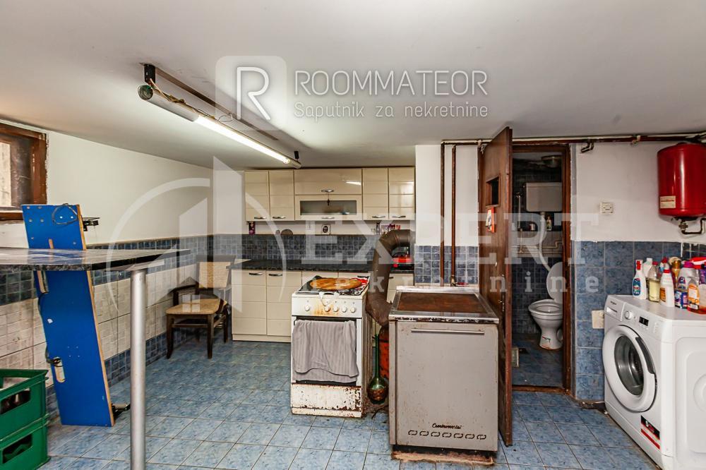 Slika 11 - Borska,  Kuća na prodaju, 170m2, 145.000€