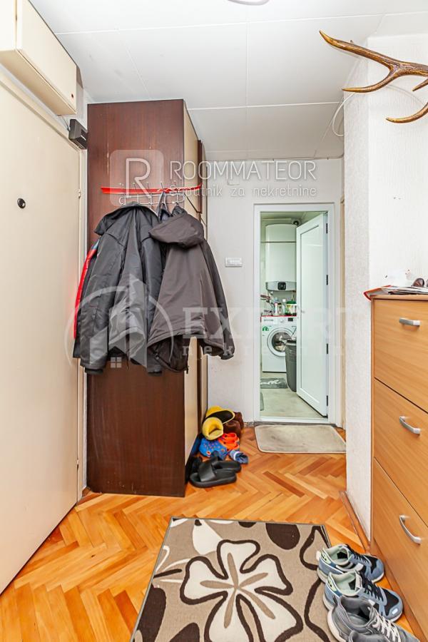 Slika 5 - Bulevar Svetog Pantelejmona, Trosoban stan na prodaju, 72m2, 130.000€