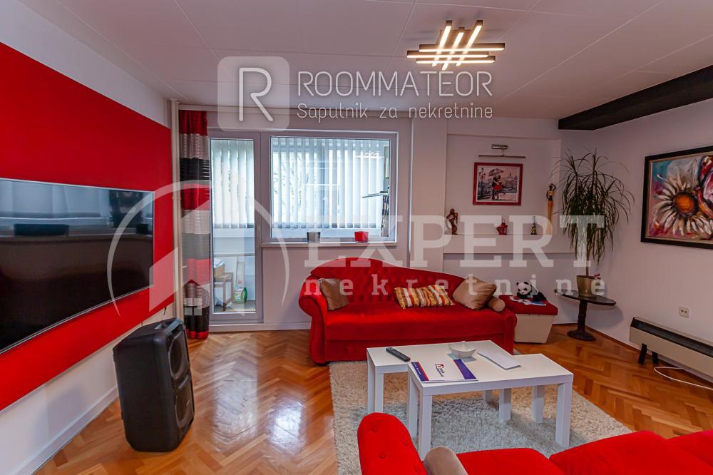 Slika 2 - Bulevar Svetog Pantelejmona, Trosoban stan na prodaju, 72m2, 130.000€