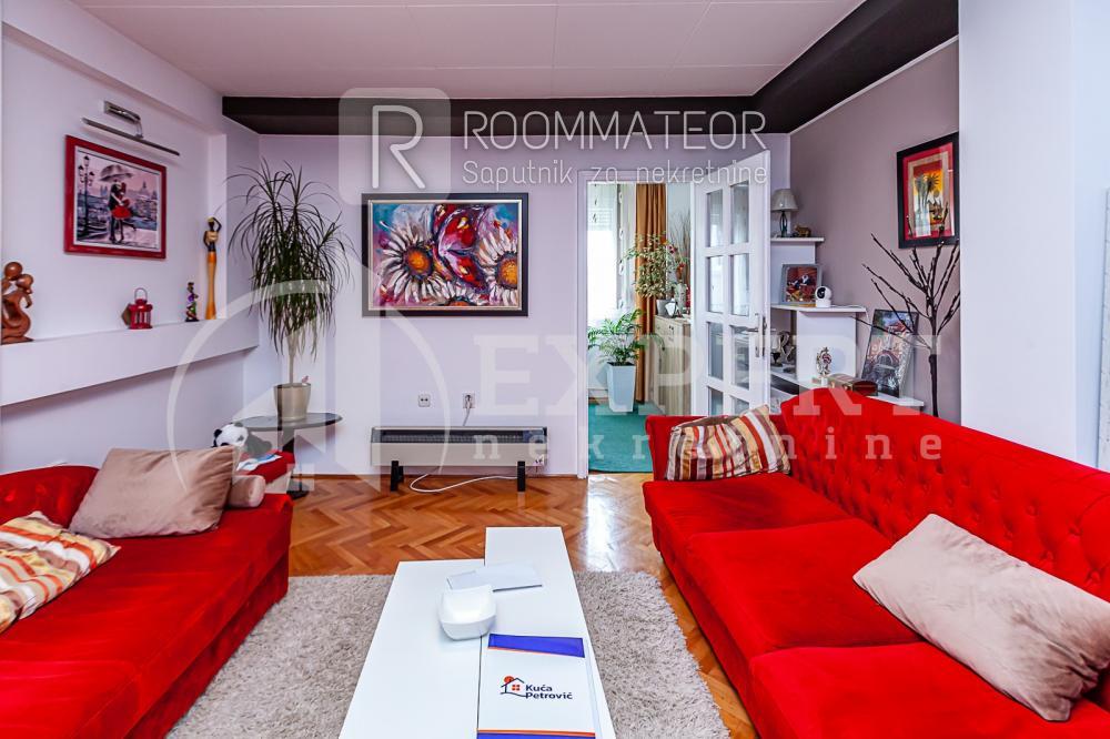 Slika 1 - Bulevar Svetog Pantelejmona, Trosoban stan na prodaju, 72m2, 130.000€