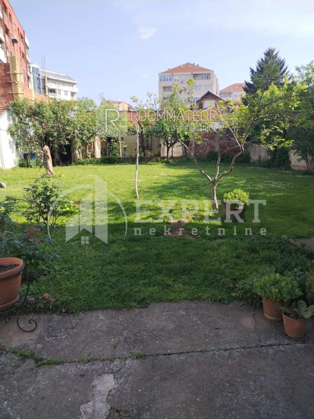 Slika 1 - Todora Milovanovića,  Kuća na prodaju, 160m2, 550.000€