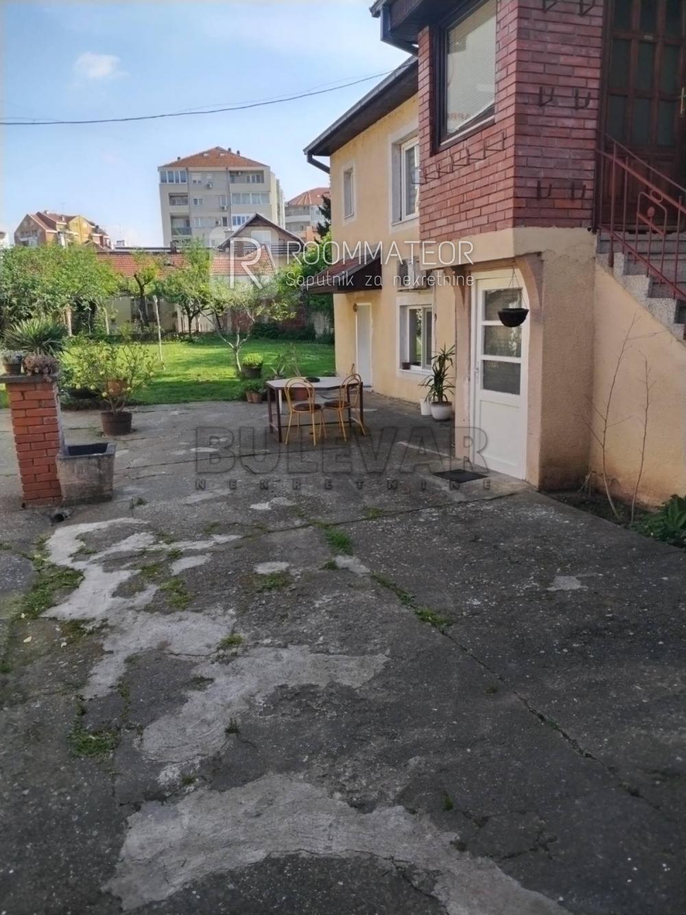 Slika 2 - Todora Milovanovića,  Kuća na prodaju, 160m2, 550.000€