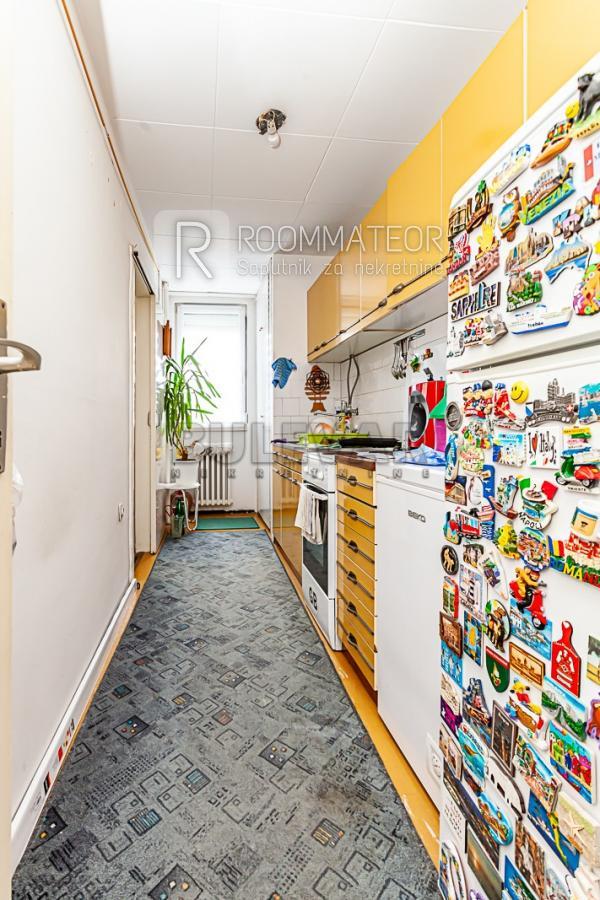 Slika 4 - Bulevar Svetog Pantelejmona, Trosoban stan na prodaju, 72m2, 130.000€