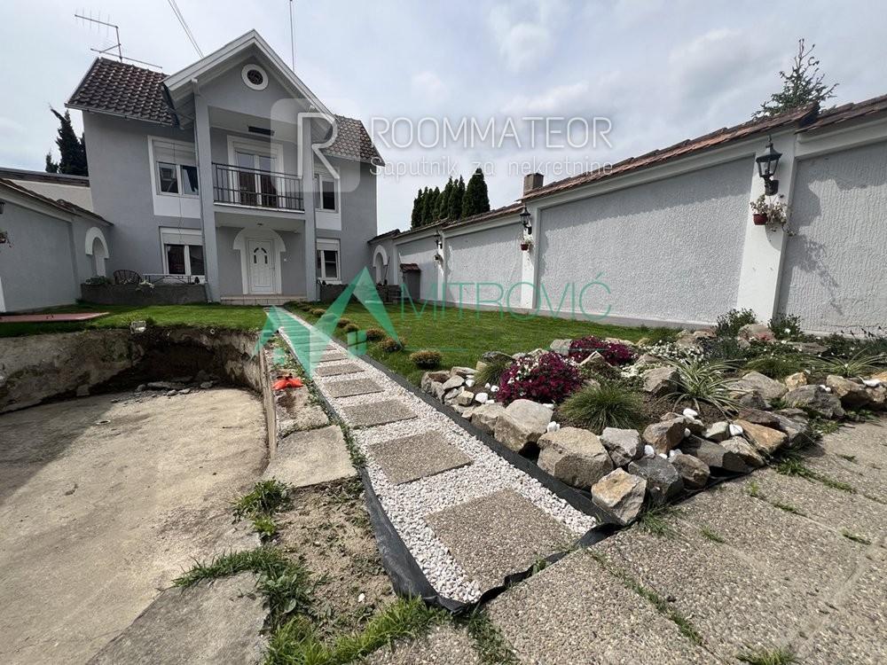 Slika 1 -  Kuća na prodaju, 435m2, 670.000€