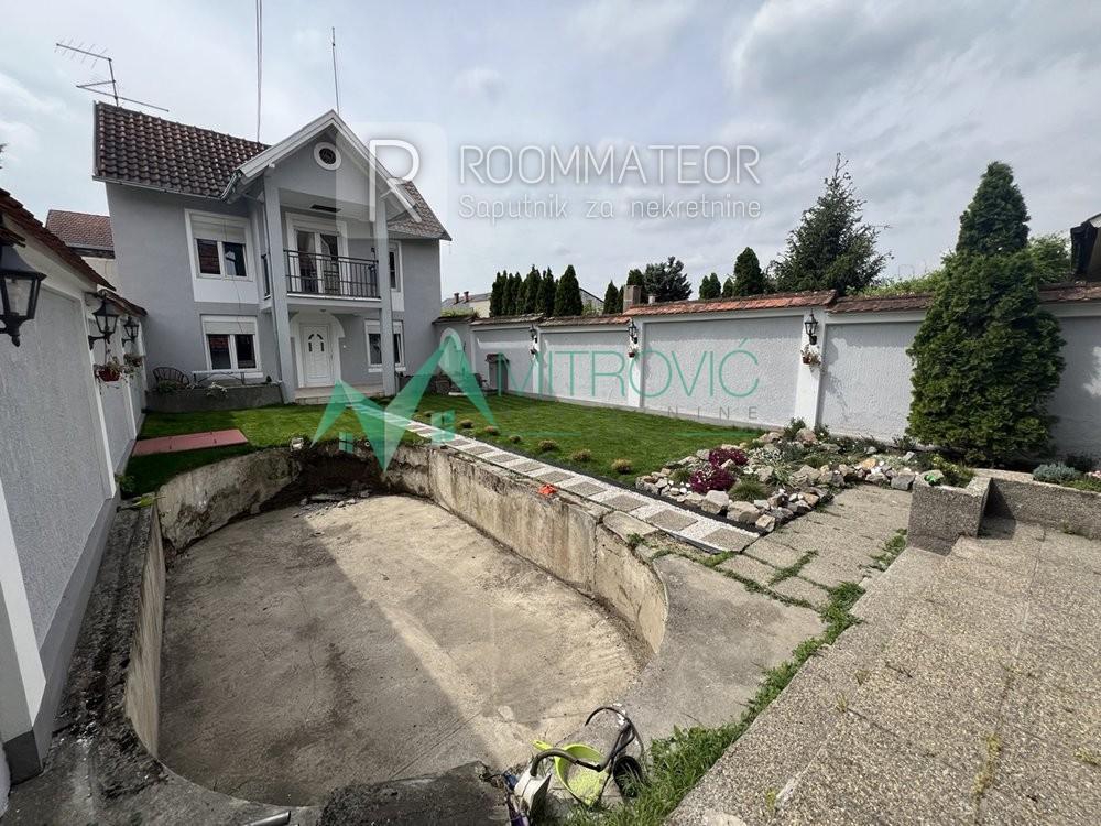 Slika 3 -  Kuća na prodaju, 435m2, 670.000€