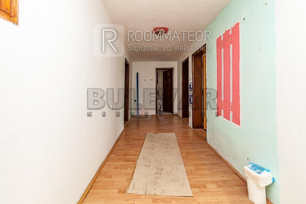 Slika 6 - Sinđelićev trg,  Kuća na prodaju, 129m2, 85.000€