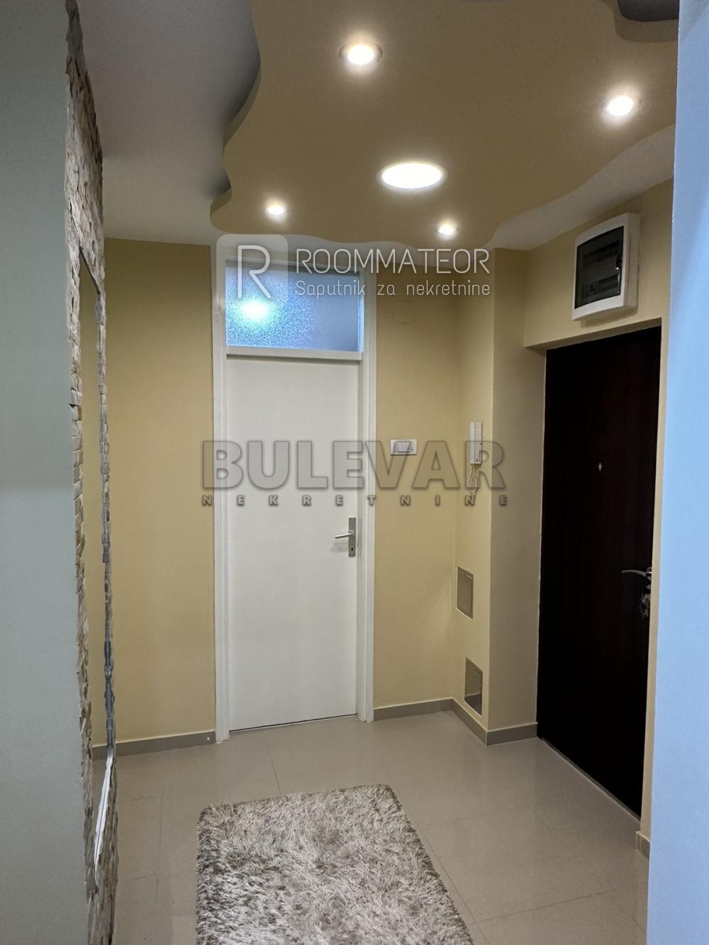 Slika 11 - Pariske komune, Jednoiposoban stan za izdavanje, 55m2, 500€