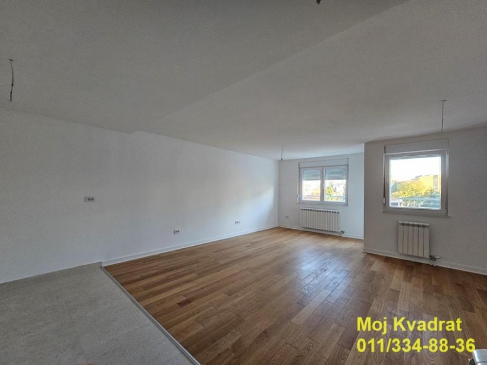 Slika 2 - Četvorosoban stan na prodaju, 110m2, 385.000€