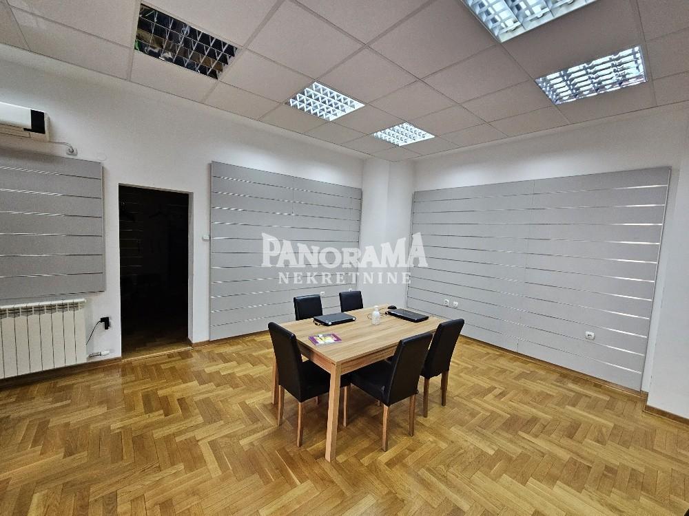 Glavna slika -Ivankovačka,  Lokal za izdavanje, 140m2, 1.950€