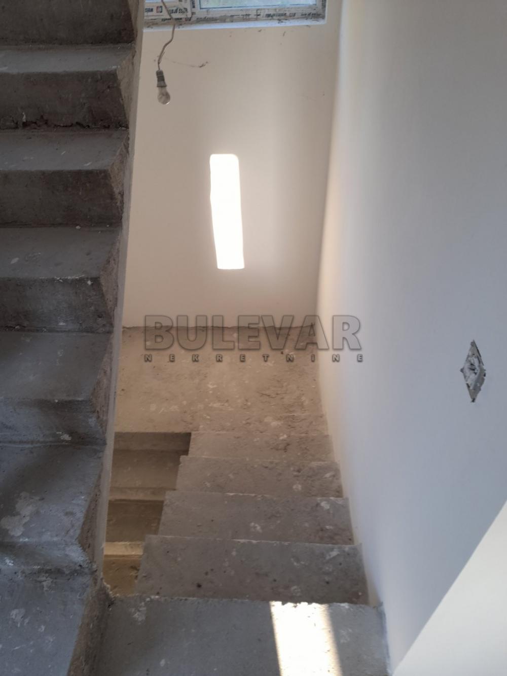 Slika 2 - Kninska,  Kuća na prodaju, 204m2, 180.000€