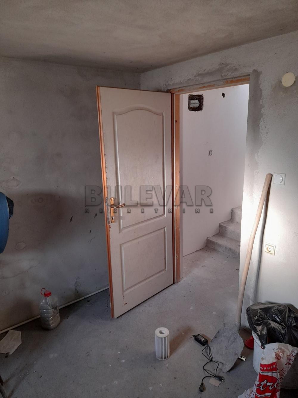 Slika 9 - Kninska,  Kuća na prodaju, 204m2, 180.000€