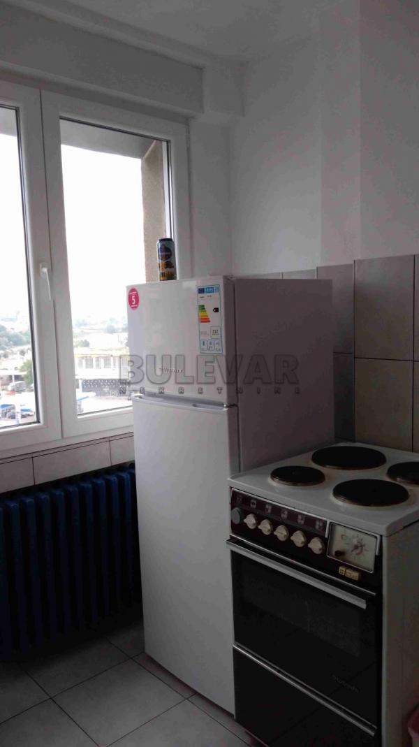 Slika 4 - Bulevar Nemanjića, Trosoban stan za izdavanje, 78m2, 400€