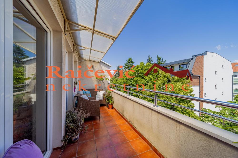 Slika 3 - Strumicka, Trosoban stan na prodaju, 85m2, 269.000€