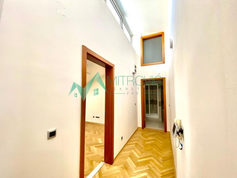Slika 11 -  Lokal za izdavanje, 182m2, 1.850€
