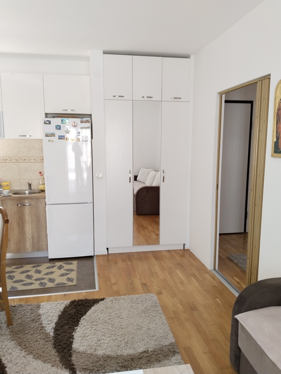 Slika 2 - Voje Veljkovića, Dvosoban stan za izdavanje, 48m2, 500€