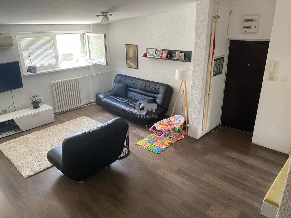 Slika 1 - Luke Vojvodića, Četvorosoban stan na prodaju, 111m2, 229.500€