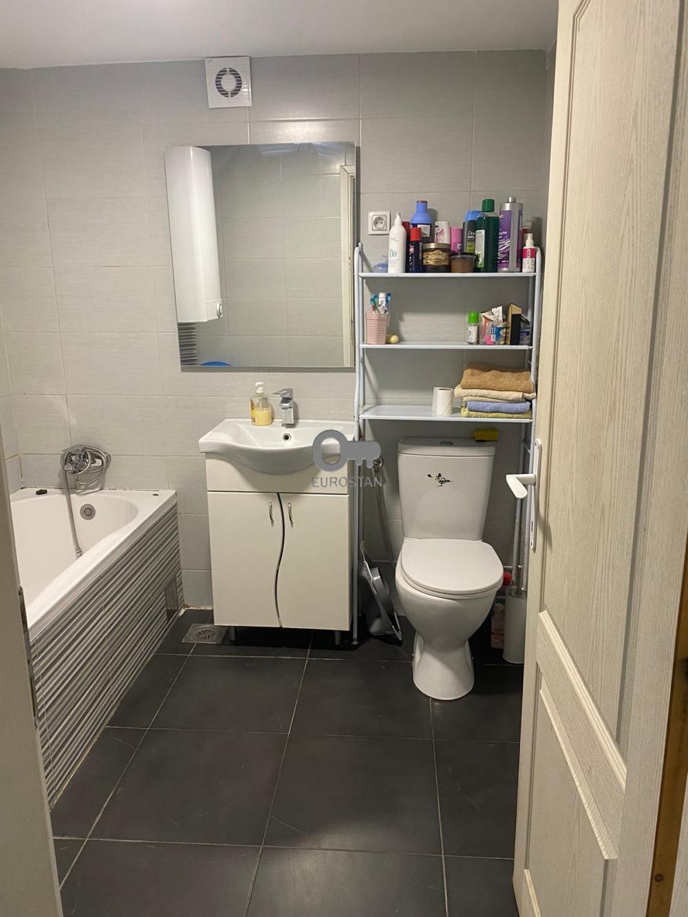 Slika 10 - Luke Vojvodića, Četvorosoban stan na prodaju, 111m2, 229.500€