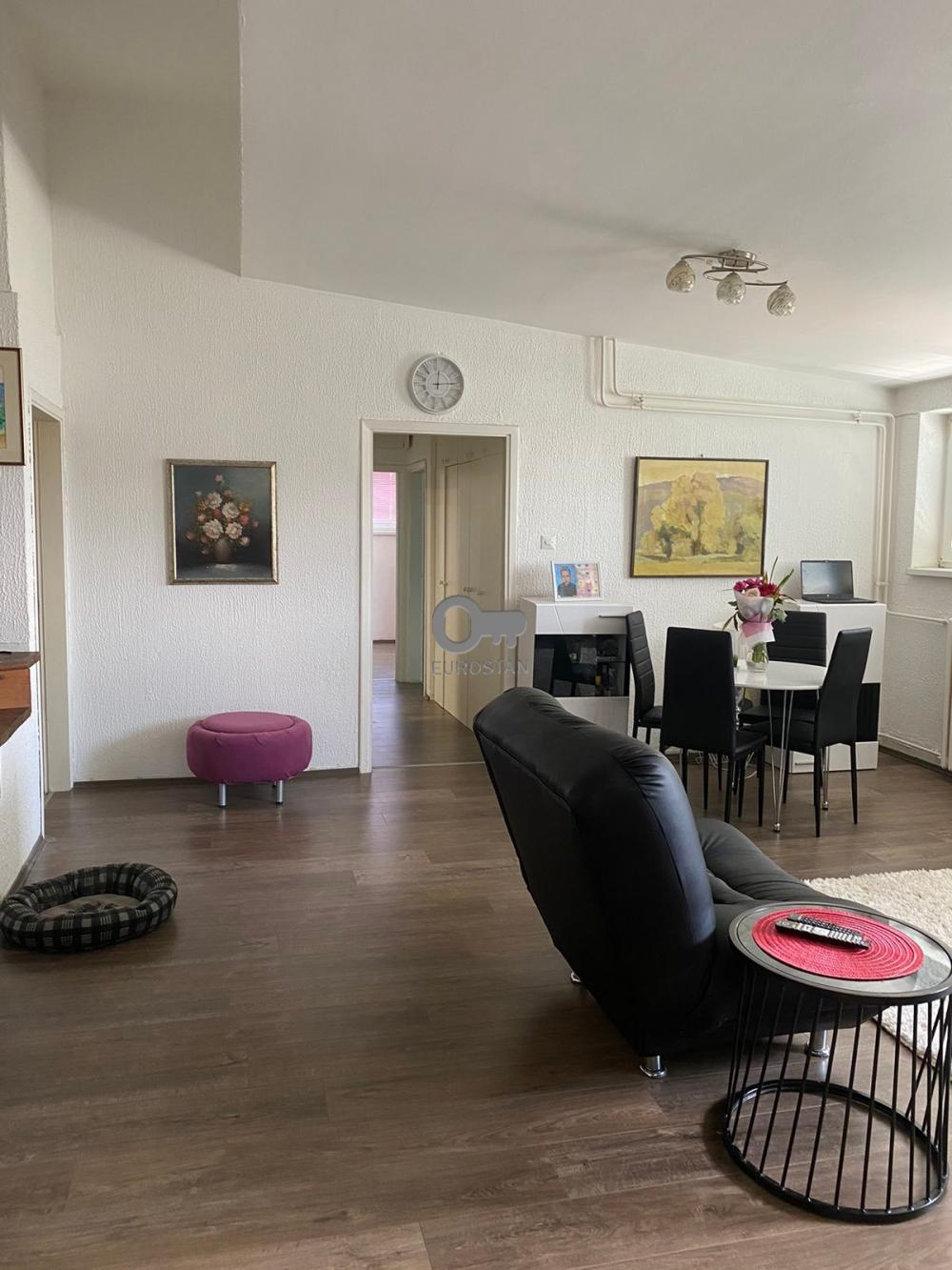 Slika 2 - Luke Vojvodića, Četvorosoban stan na prodaju, 111m2, 229.500€