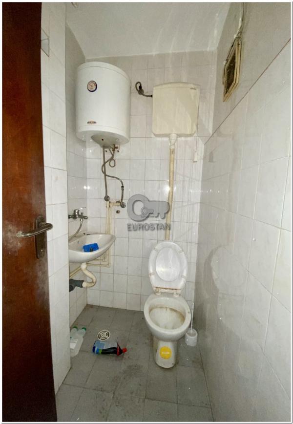 Slika 1 - Đorđa Jovanovića,  Lokal na prodaju, 50m2, 63.900€