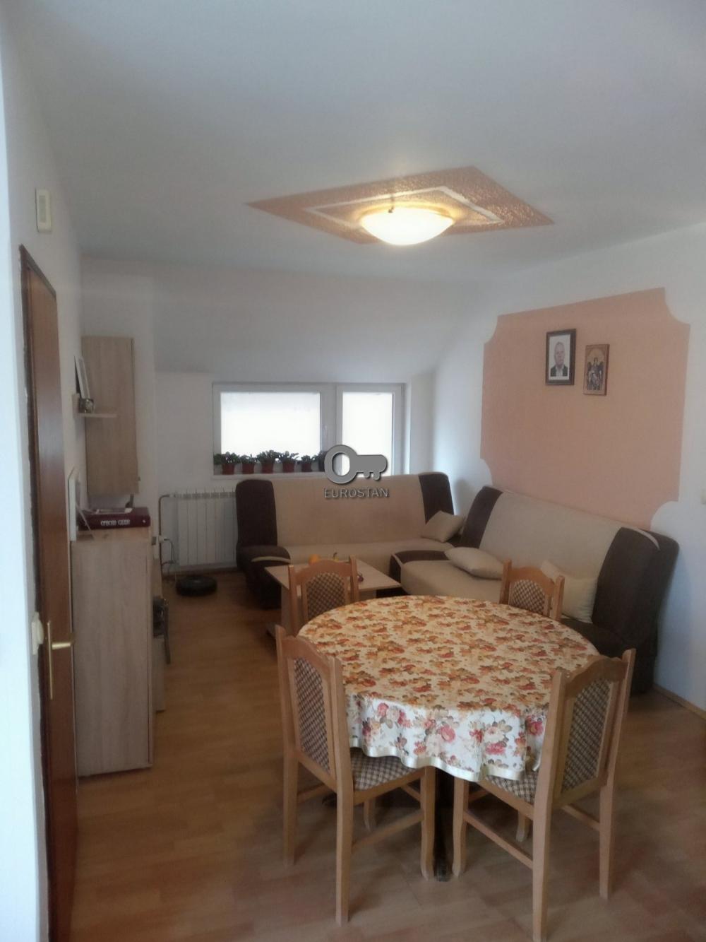 Slika 10 - Mihaila Radosavljevića,  Kuća na prodaju, 448m2, 235.000€