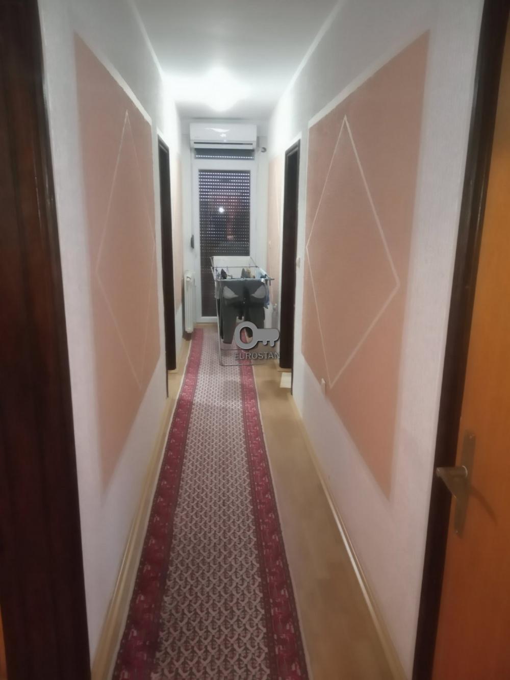 Slika 6 - Mihaila Radosavljevića,  Kuća na prodaju, 448m2, 235.000€