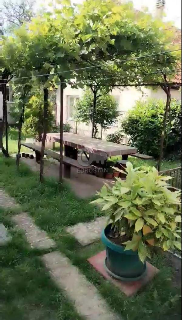 Slika 8 - Milorada Pavića,  Kuća na prodaju, 110m2, 170.000€