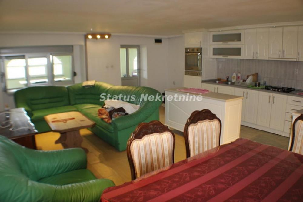 Slika 2 - Kuća na prodaju, 220m2, 265.000€