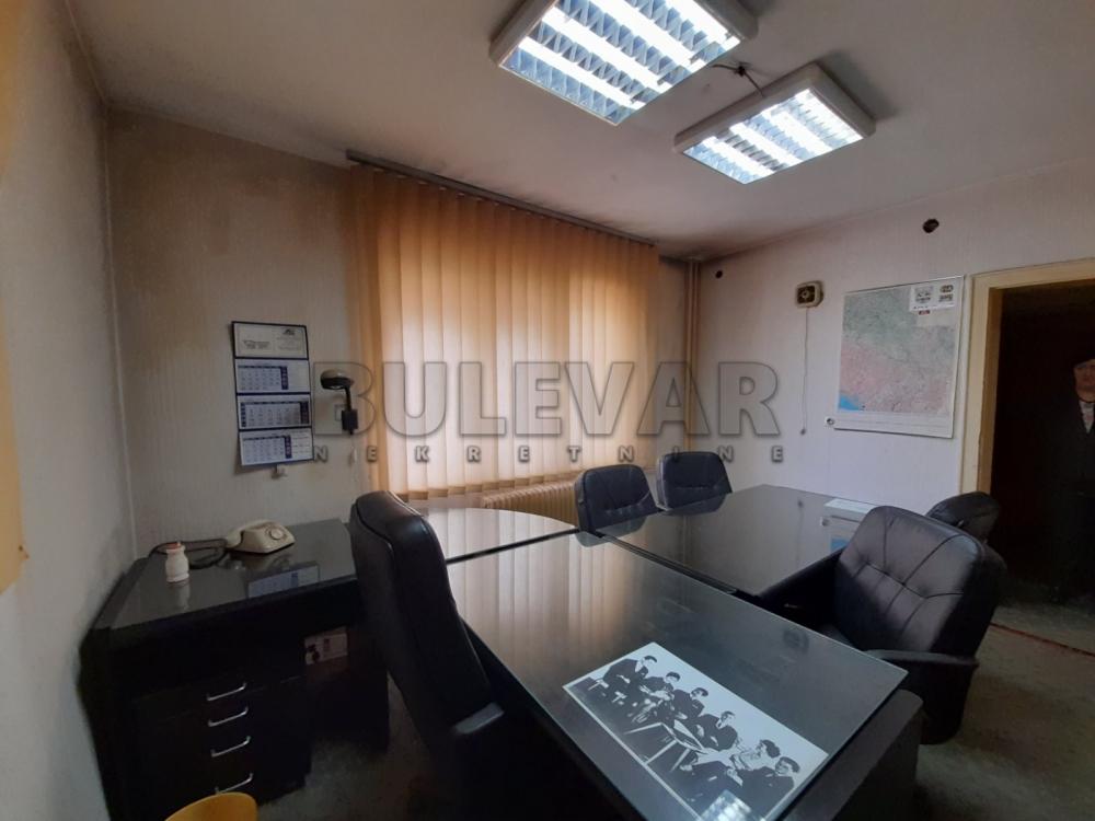 Slika 1 - 7. jula,  Lokal za izdavanje, 70m2, 350€