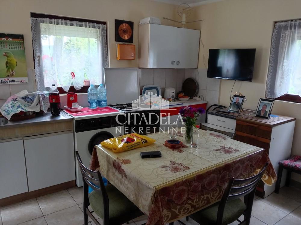 Slika 4 - Tihomira Čolića-Badže,  Kuća na prodaju, 52m2, 38.000€