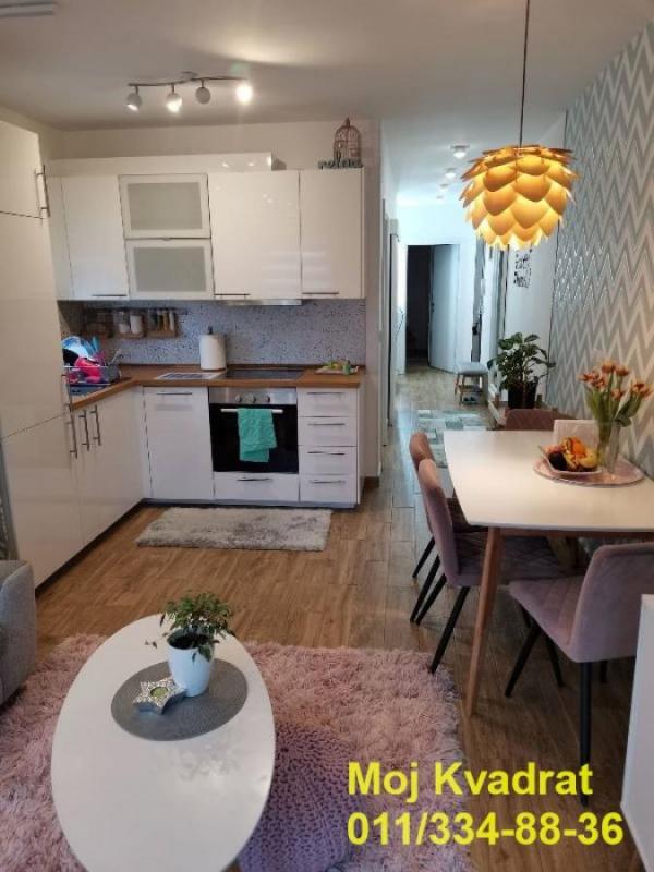 Slika 1 - Četvorosoban stan na prodaju, 92m2, 249.000€