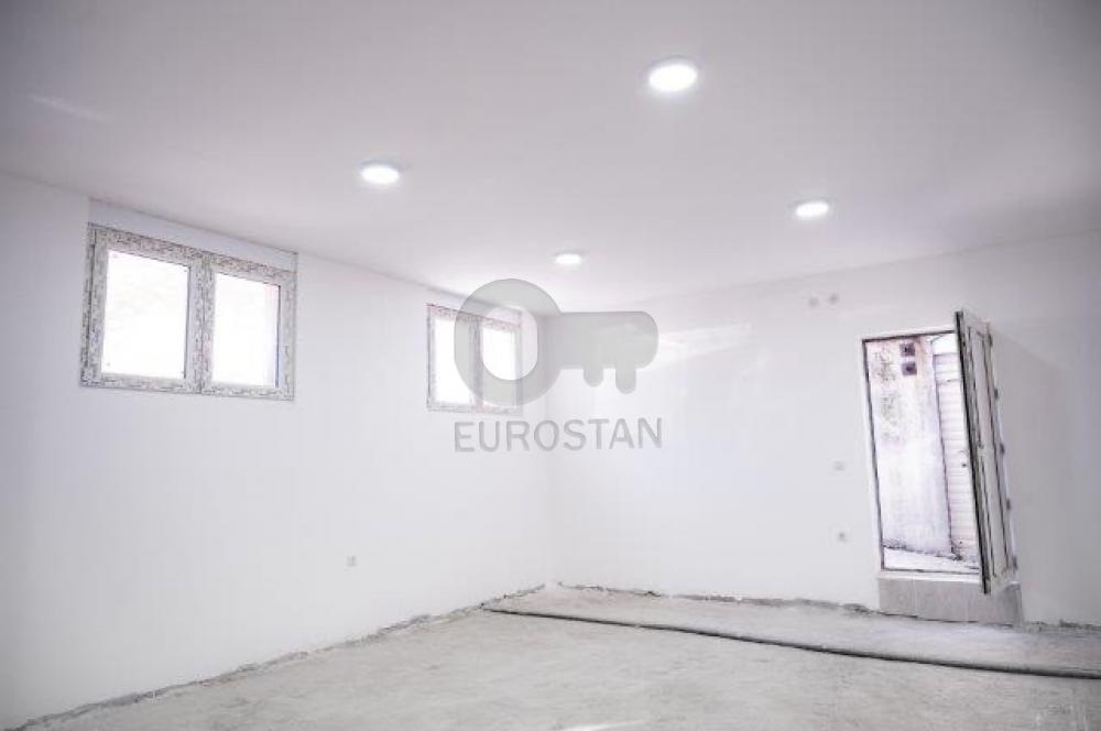 Slika 5 - Duvanjska,  Lokal na prodaju, 164m2, 225.000€