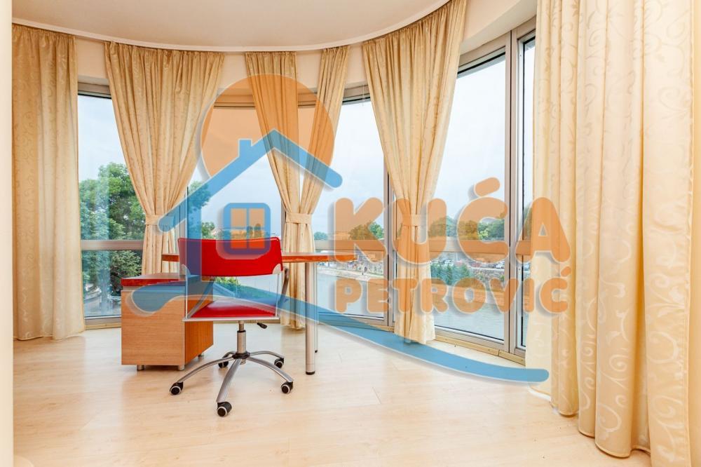 Glavna slika -Kej 29. decembra,  Lokal za izdavanje, 1045m2, 10.450€