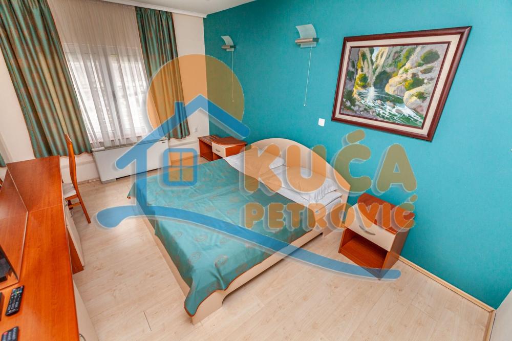 Slika 6 - Kej 29. decembra,  Lokal za izdavanje, 1045m2, 10.450€