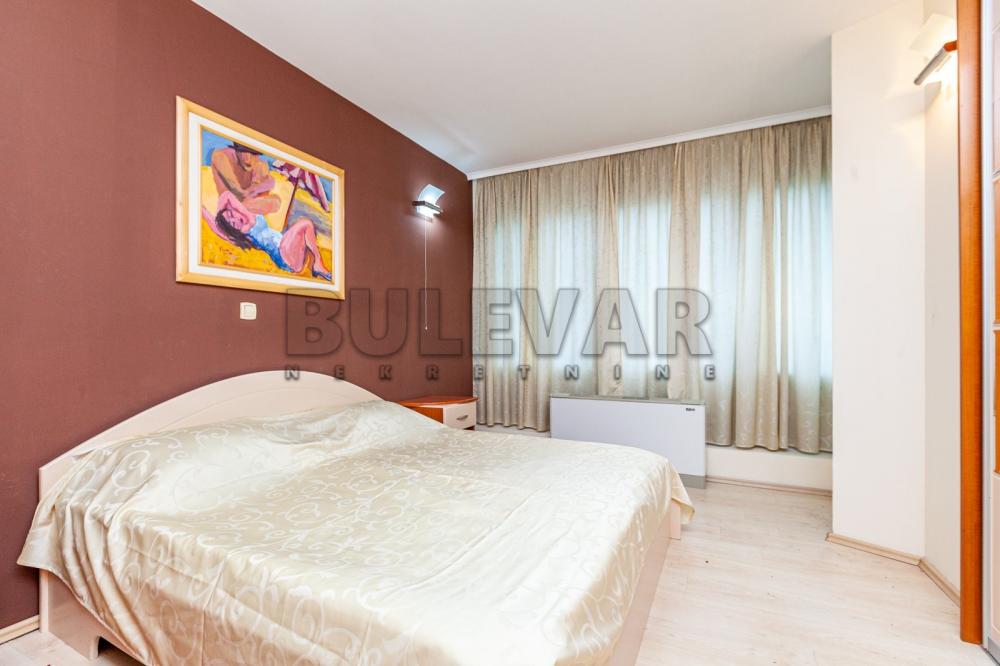 Slika 5 - Kej 29. decembra,  Lokal za izdavanje, 1045m2, 10.450€