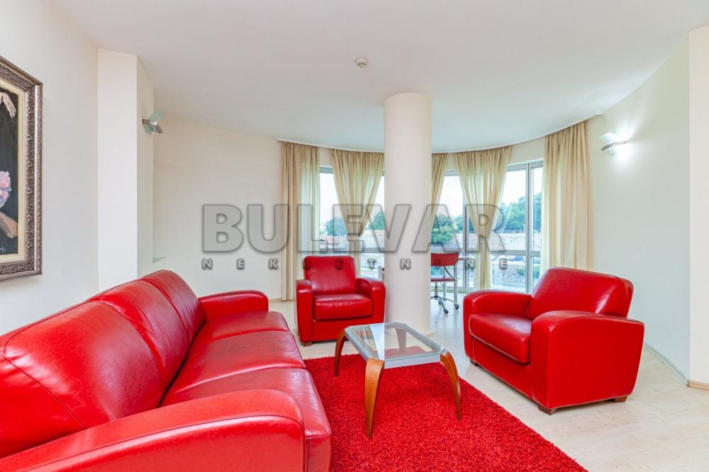 Slika 1 - Kej 29. decembra,  Lokal za izdavanje, 1045m2, 10.450€