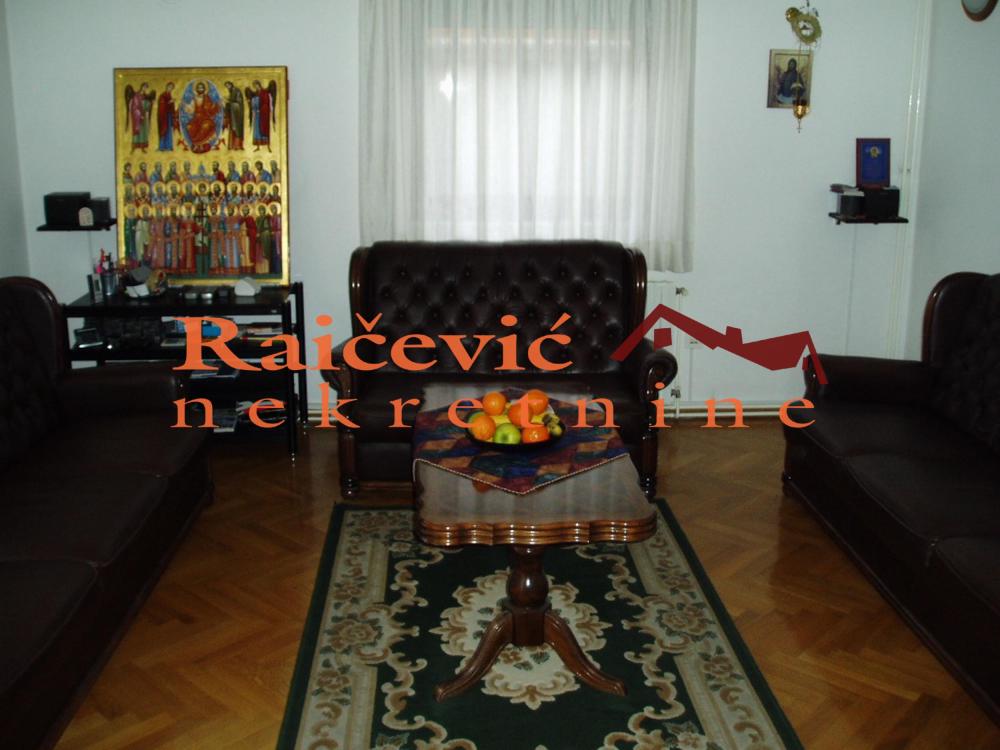 Slika 1 - Nikole Besevica,  Kuća na prodaju, 140m2, 270.000€