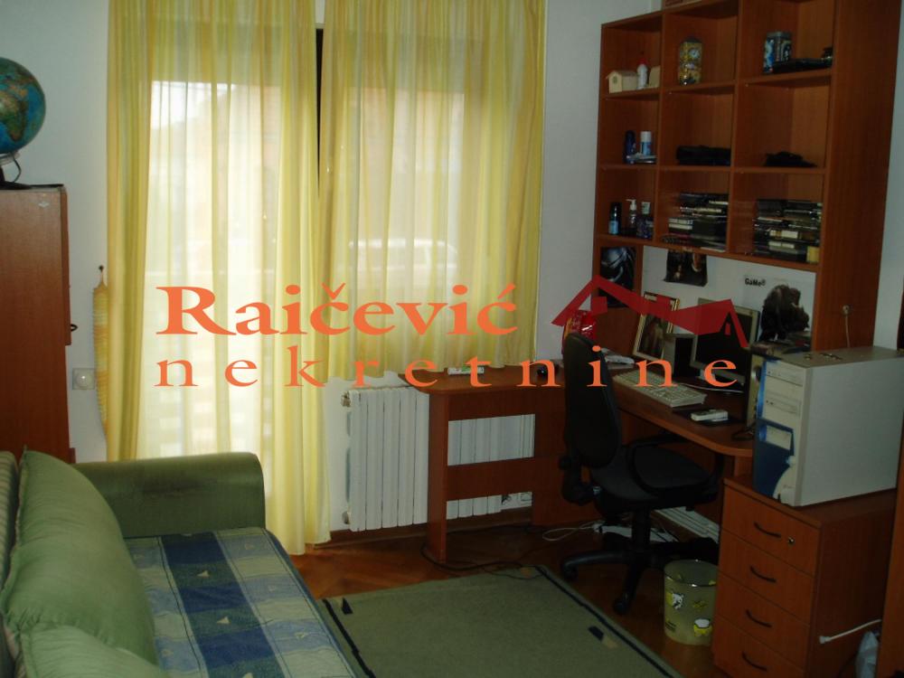 Slika 4 - Nikole Besevica,  Kuća na prodaju, 140m2, 270.000€