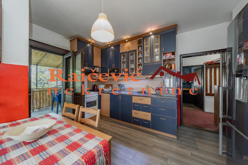 Slika 6 - Pljevaljska,  Kuća na prodaju, 144m2, 300.000€