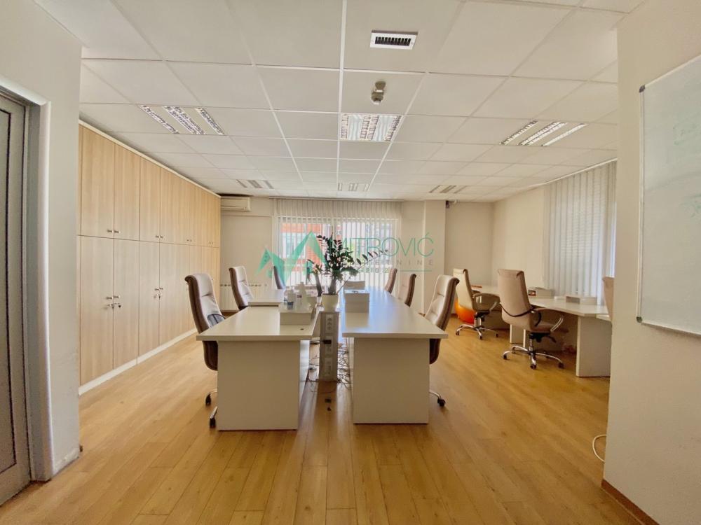 Slika 3 -  Lokal za izdavanje, 2388m2, 29.850€