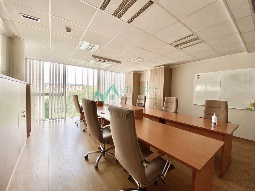 Glavna slika - Lokal za izdavanje, 382m2, 4.775€