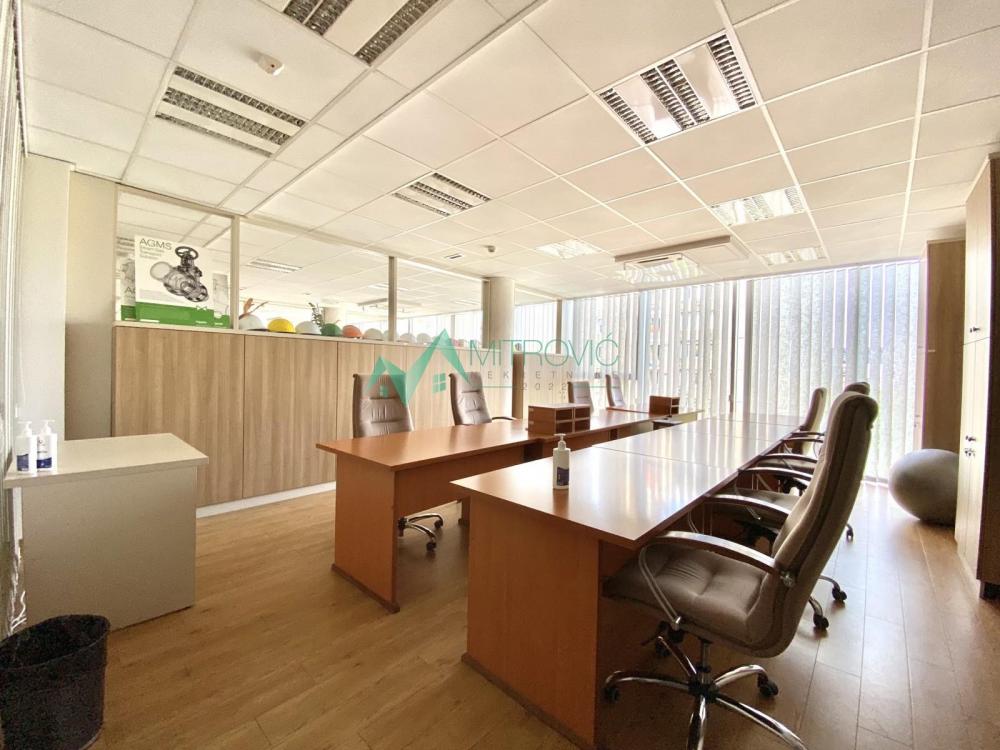 Slika 1 -  Lokal za izdavanje, 382m2, 4.775€