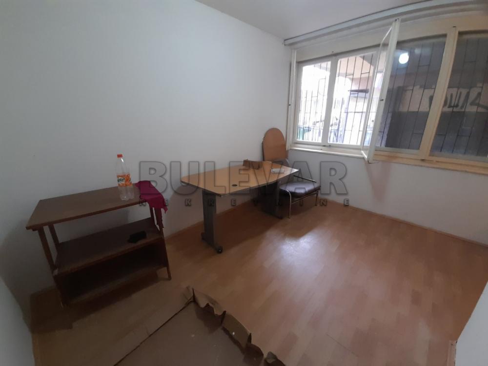 Slika 7 - Strahinjića Bana,  Lokal za izdavanje, 45m2, 350€