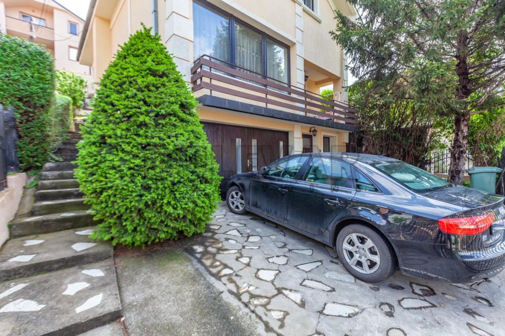 Slika 4 - Marka Jovanovića,  Kuća na prodaju, 220m2, 250.000€