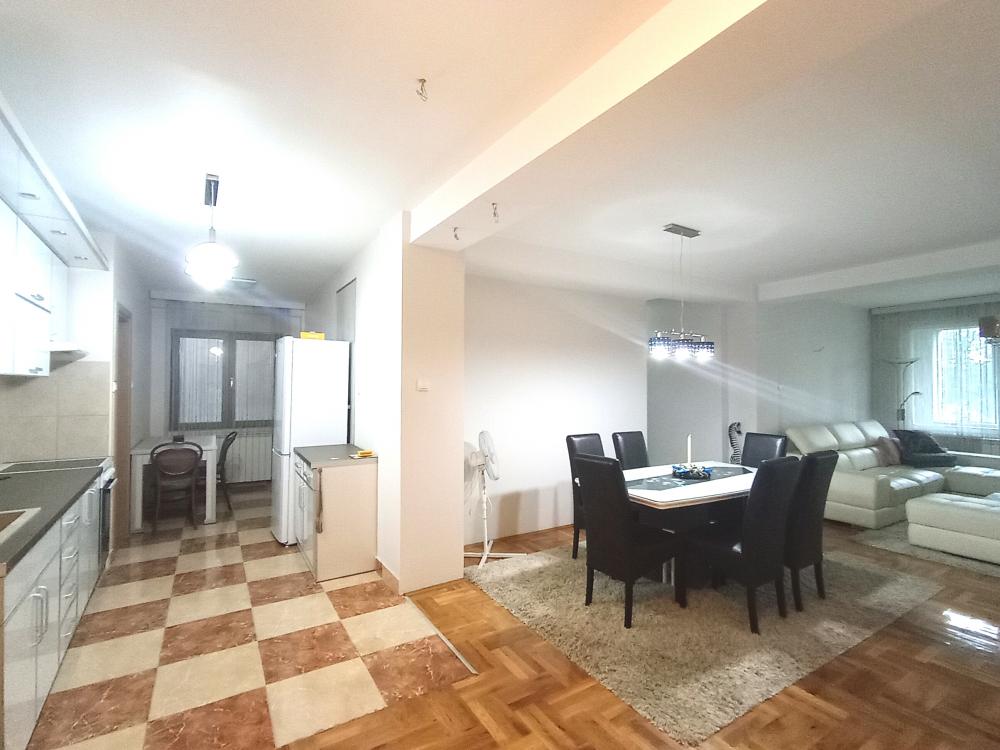 Slika 4 - Generala Tranijea , Trosoban stan na prodaju, 95m2, 168.000€