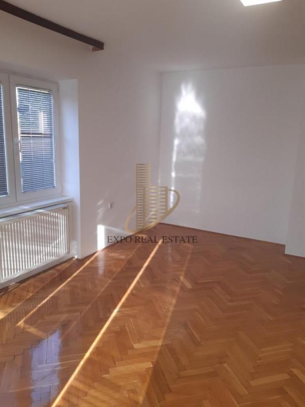 Slika 6 -  Kuća na prodaju, 303m2, 370.000€